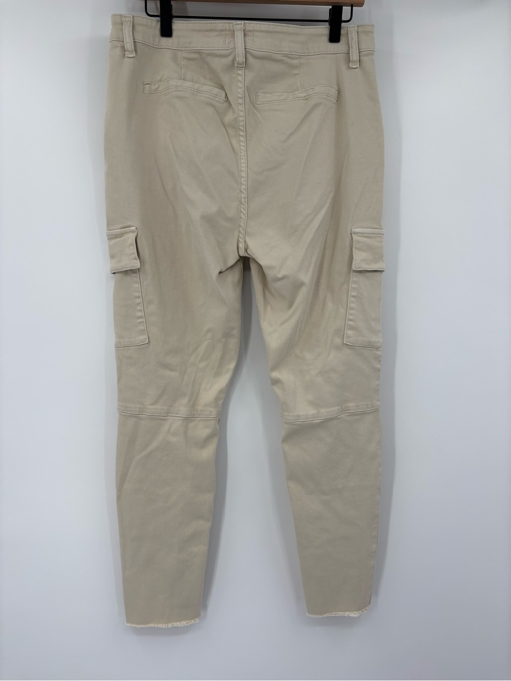 Favorite Daughter Super High Rise Cargo Skinny Ankle Pants Cream Beige Size 32 - Picture 7 of 10